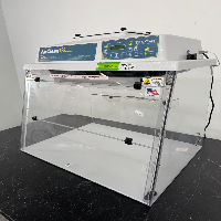 AirClean 600 PCR Workstation image 1